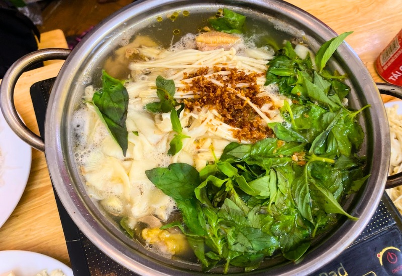 Save now the top 9 super delicious and famous chicken hotpot restaurants with perilla leaves in Hanoi 5