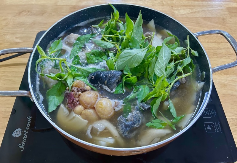 Save now the top 9 super delicious and famous chicken hotpot restaurants with perilla leaves in Hanoi 9