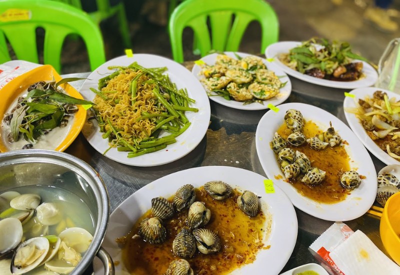 Top 20 delicious and affordable restaurants in District 4 12