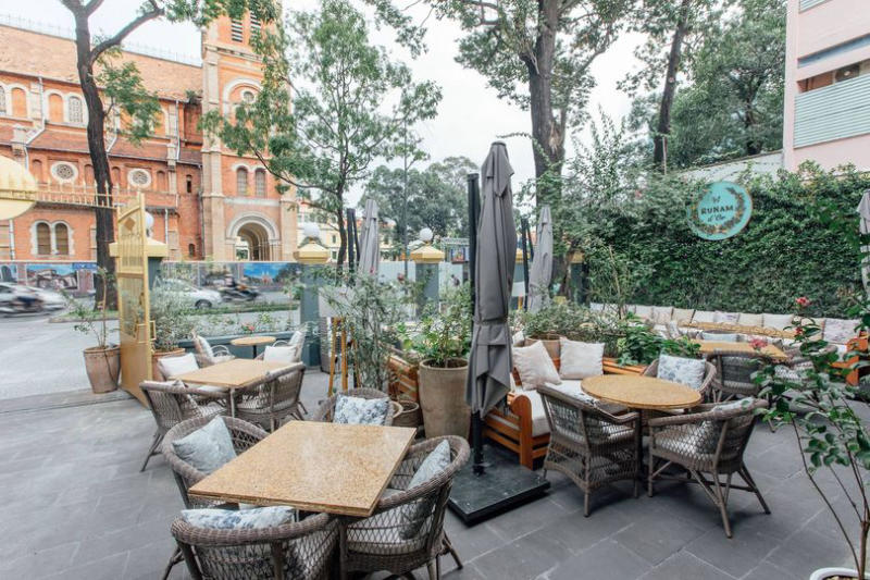 Top 5 famous and delicious egg coffee shops in Saigon
