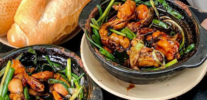 TOP 6 famous Singapore frog porridge shops in District 1, unique flavors 7