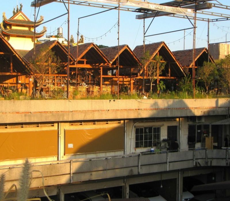 On the Rooftop Cafe, a romantic meeting place like in Da Lat 9
