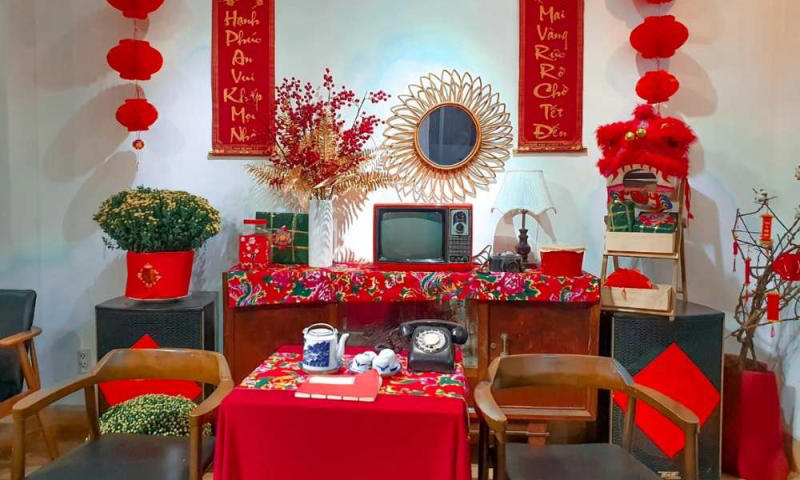 Check out 8 cafes decorated for Mid-Autumn Festival in Saigon 8