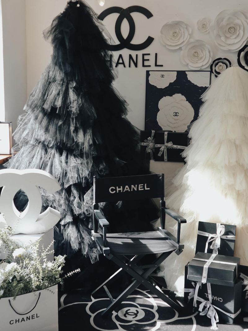 Cheka Cafe: Romantic Christmas check-in paradise in Hanoi 3