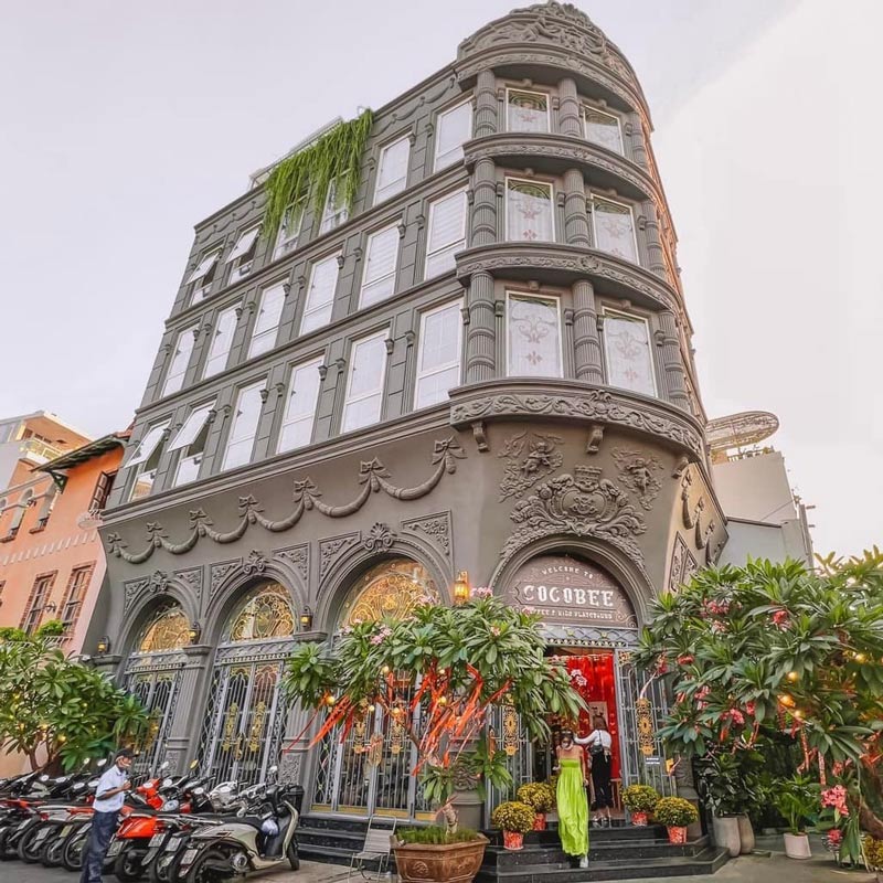 Marvel at the magnificent Cocobee Cafe castle 2