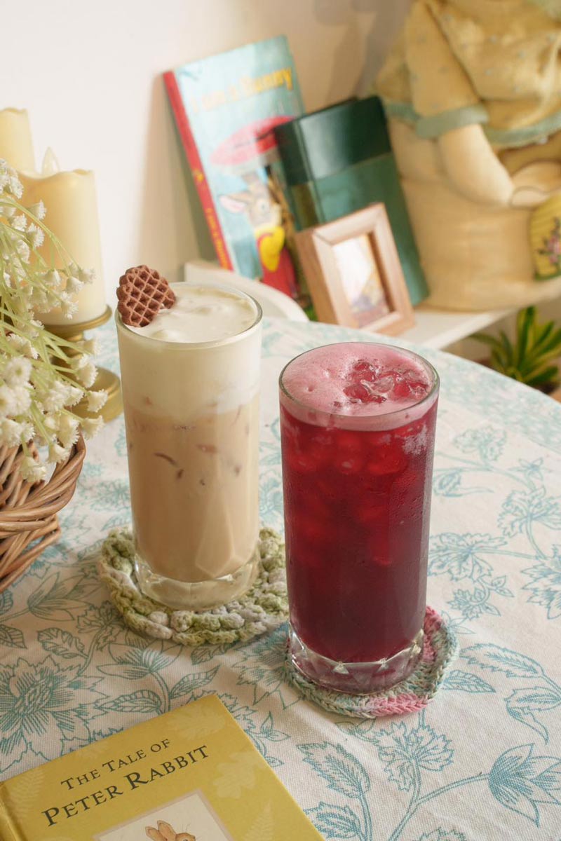 The Seat Cafe, enjoy coffee in a sweet and cute space 5