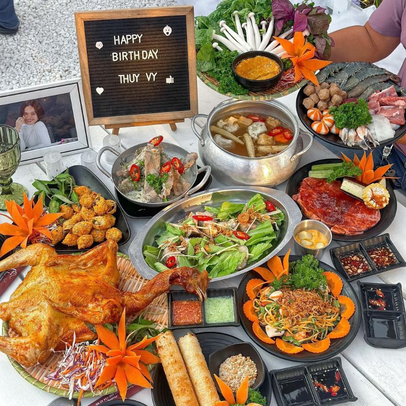 Visit Nha Khoi Restaurant to check-in on the hottest snowfall this Christmas 8