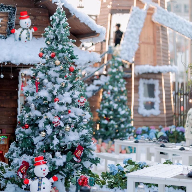 Visit Nha Khoi Restaurant to check-in on the hottest snowfall this Christmas 10
