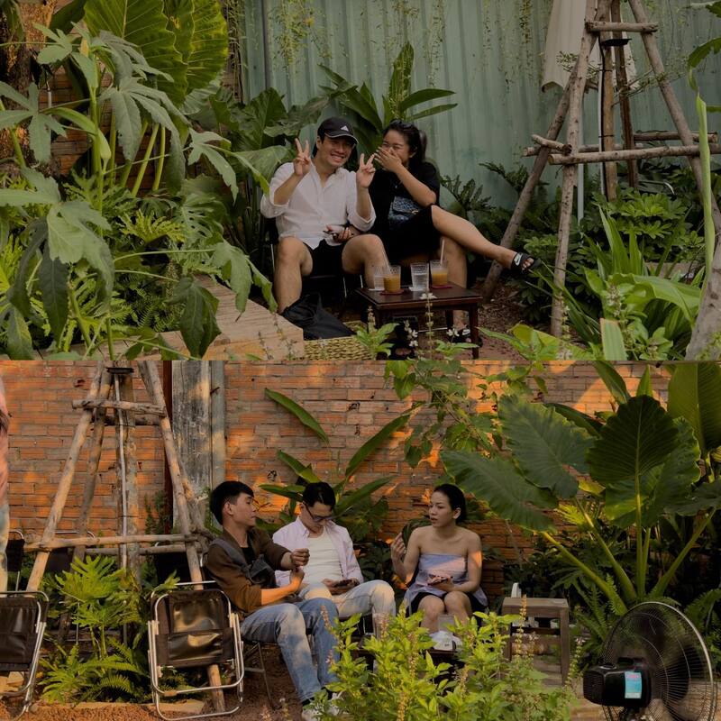 Ca Re is a quiet, familiar cafe for groups that often meet deadlines 3