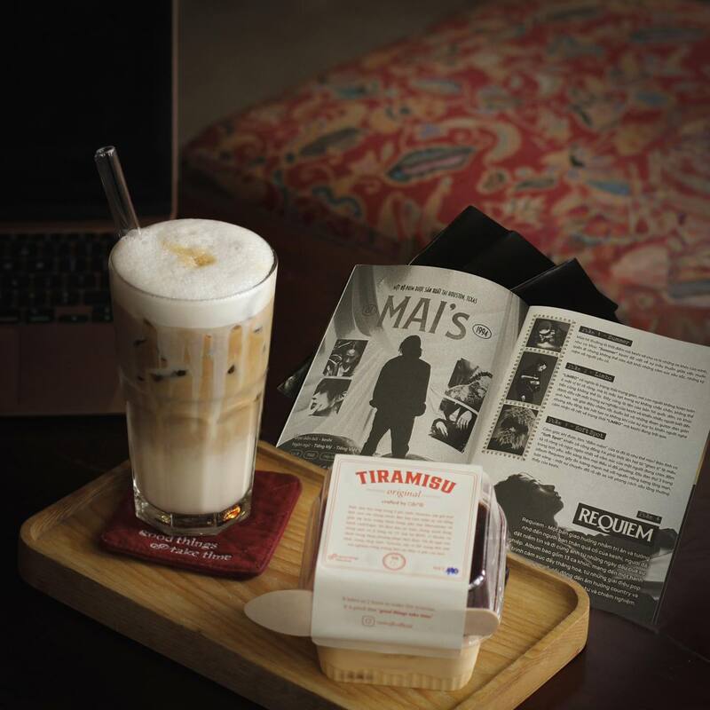 Ca Re cafe is a quiet, familiar cafe for groups that often meet deadlines of 9