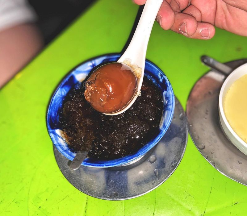 Enjoying tea at electric poles, the
