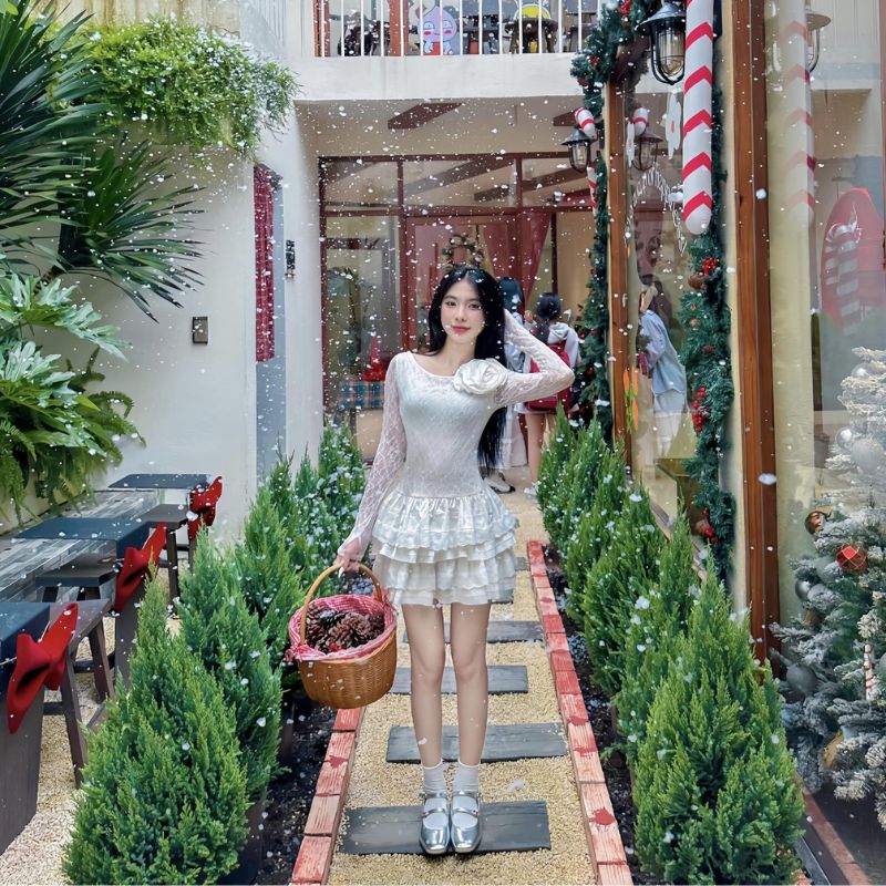 TNiB Cafe: A small corner to enjoy tea and check-in at a very beautiful Christmas 7