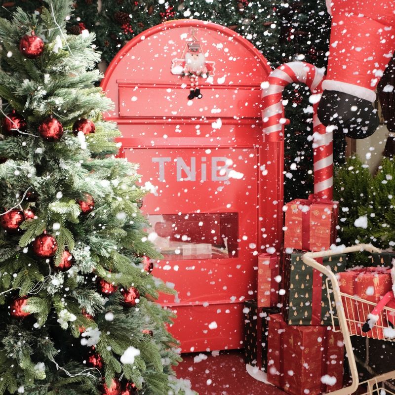 TNiB Cafe: A small corner to enjoy tea and check-in at a very beautiful Christmas 9