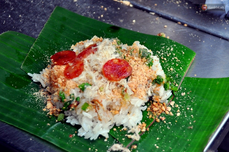 Mortuary sticky rice has been famous for over 50 years in Cho Lon, crowded with buyers 8
