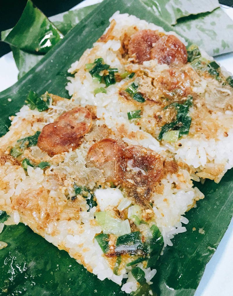 Morgue sticky rice has been famous for over 50 years in Cho Lon, crowded with buyers 13