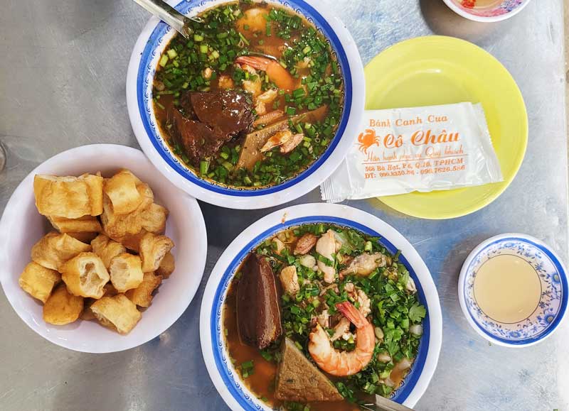Delicious, nutritious, and cheap crab noodle soup shops in District 10 are famous near and far 6