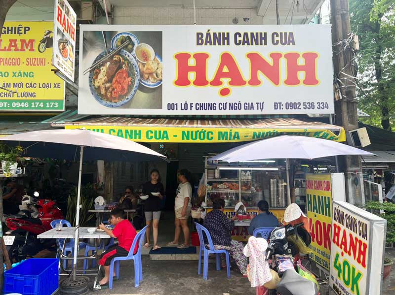 Delicious, nutritious, and cheap crab noodle soup shops in District 10 are famous near and far 3