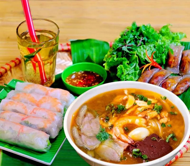 Top 7 best crab noodle soup shops in Hanoi that will make you fall in love 5