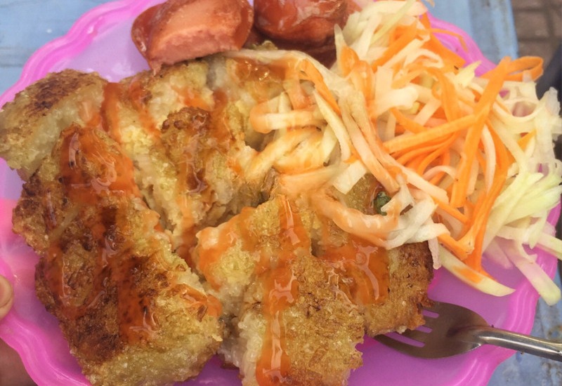 Top 8 famous and super delicious fried banh chung shops in Hanoi 4