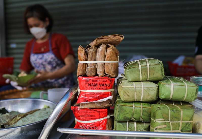Discover the most popular and delicious lotus leaf sticky rice in Saigon 10