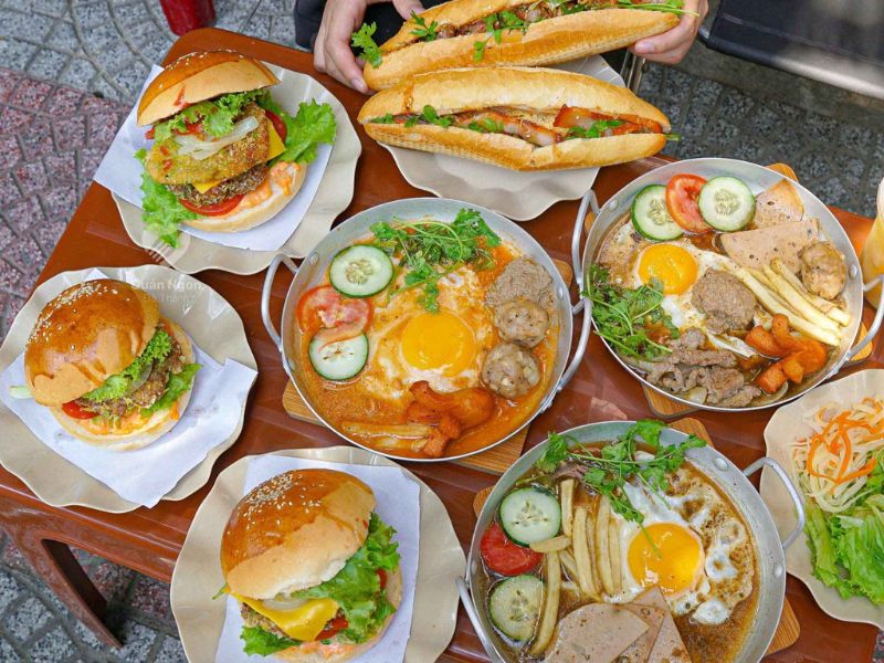 Suggested 10 delicious and most famous Danang pan bread shops 6