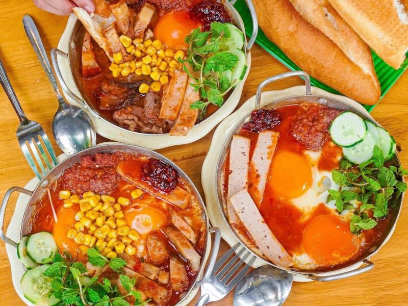 Suggested 10 delicious and most famous Danang pan bread shops 3