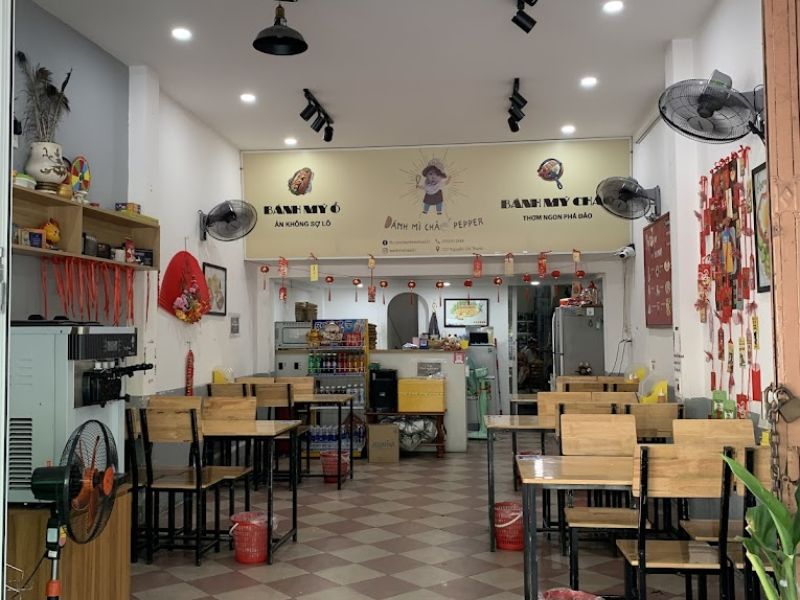 Suggested 10 delicious and most famous Danang pan bread shops 10