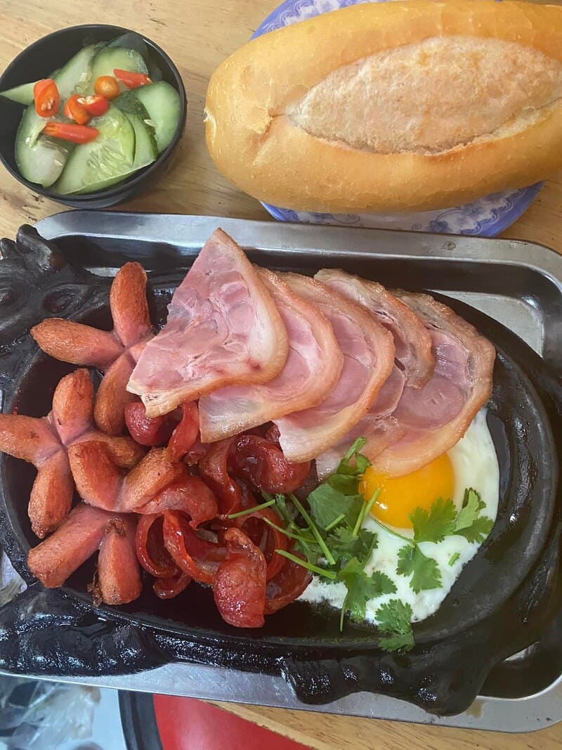 Top delicious banh mi shops in Hanoi that you must try 5