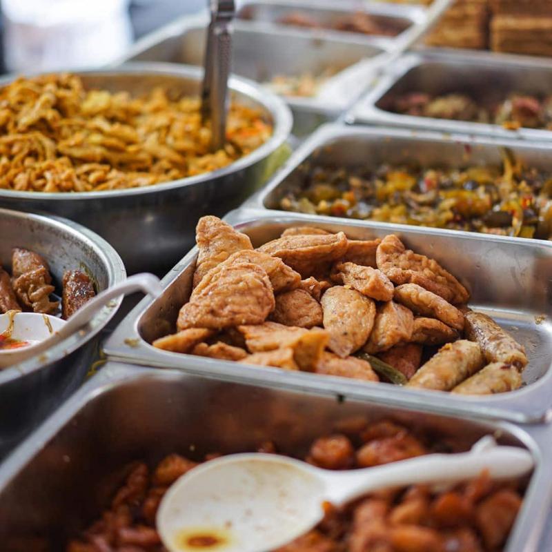 9 most ideal places to enjoy vegetarian buffet in Binh Thanh 5