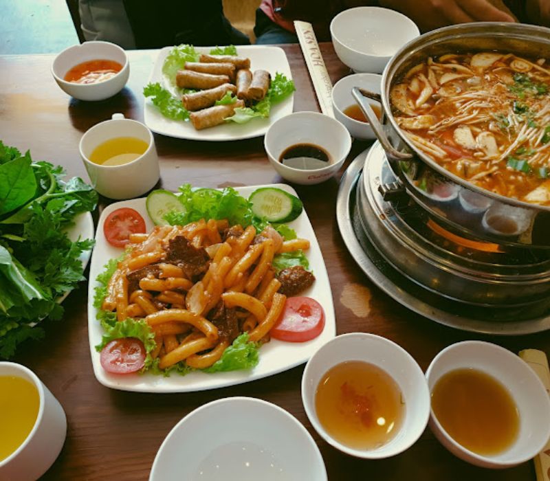 Review of 12 vegetarian buffet restaurants in Dalat for vegetarian food lovers 8