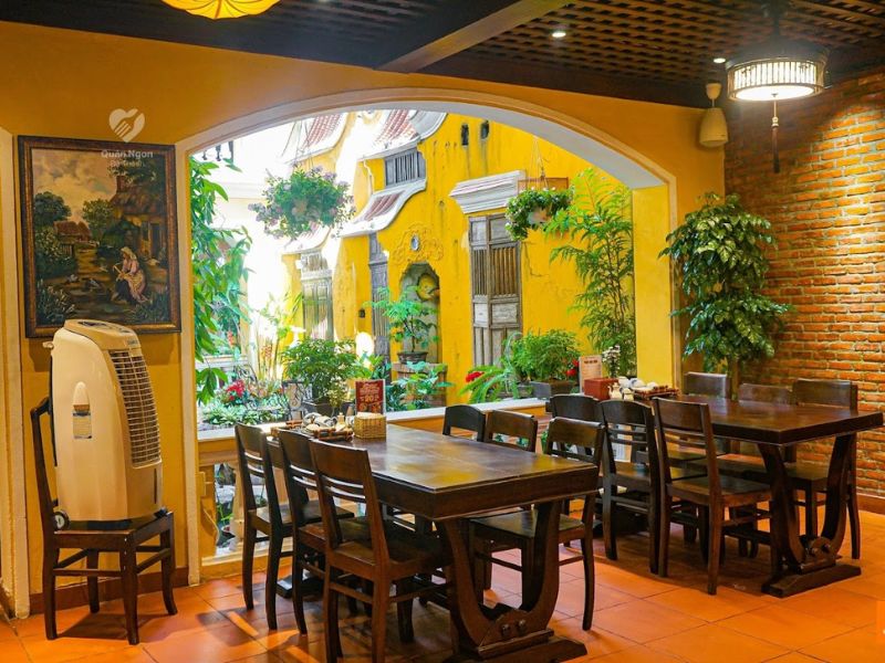 Top 8 super delicious and most famous vegetarian buffet restaurants in Da Nang 5