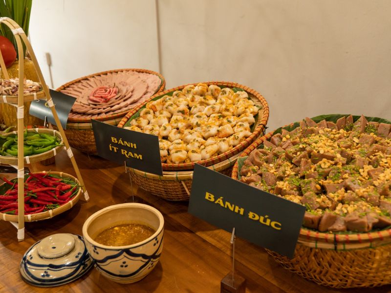 Top 8 super delicious and most famous vegetarian buffet restaurants in Da Nang 4