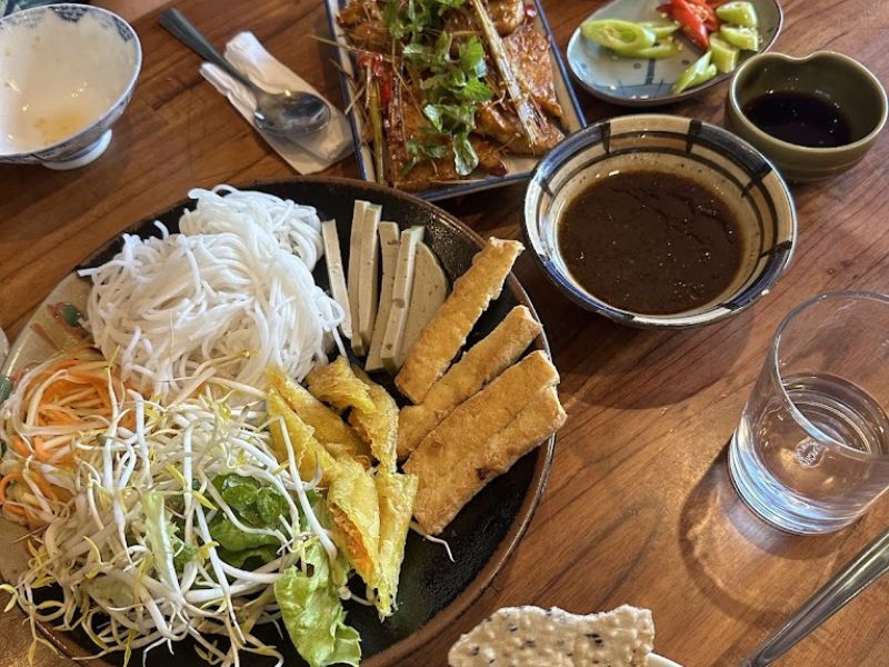 Top 8 super delicious and most famous vegetarian buffet restaurants in Da Nang 9
