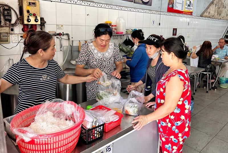 Ba Chieu vermicelli, more than half a century associated with Bac Hai 6 residential area