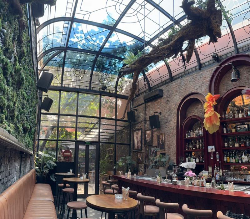 Check out the top 12 most famous old town cafes in Hanoi 12