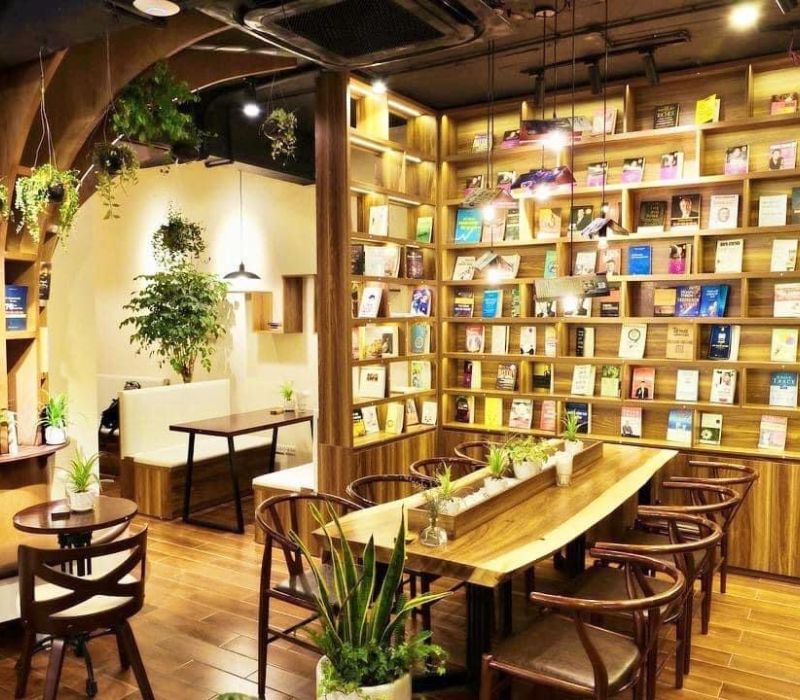 Check out the top 12 most famous old town cafes in Hanoi 16