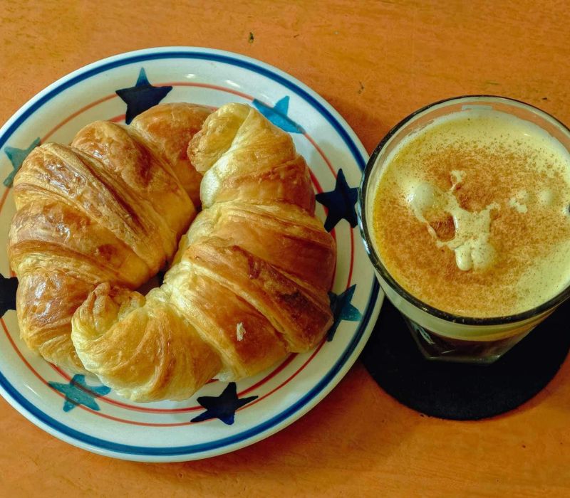 Check out the top 12 most famous old town cafes in Hanoi 5