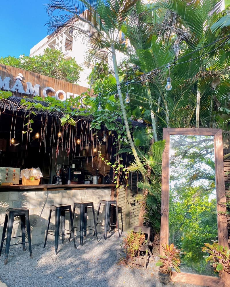 Pocket 16 Thao Dien cafes with beautiful views and delicious drinks 3