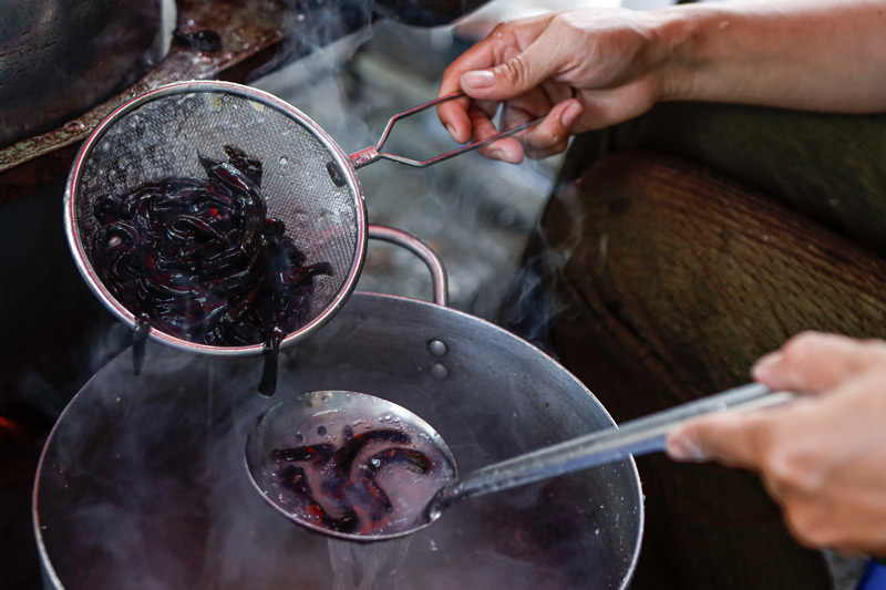 Chicken poop sweet soup, a sweet soup that attracts diners because of its strange and ugly name 6