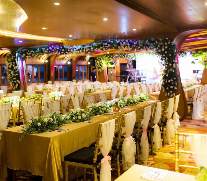 Elisa Floating Restaurant, the most luxurious culinary space in Saigon 8