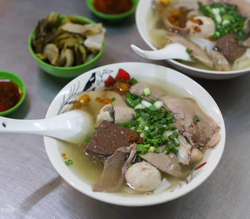 Hu Tieu Ho, traditional flavor of the Tieu people in Saigon 4