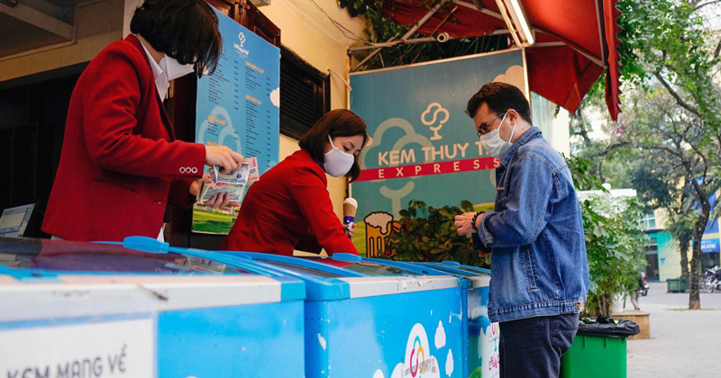 Enjoy Thuy Ta ice cream, the cool taste of the capital 3