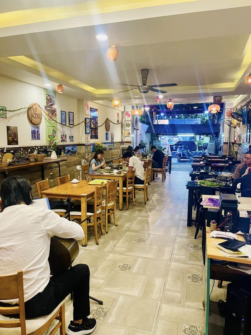 Explore the world of vegetarian hot pot in District 7 with top impressive delicious restaurants 8