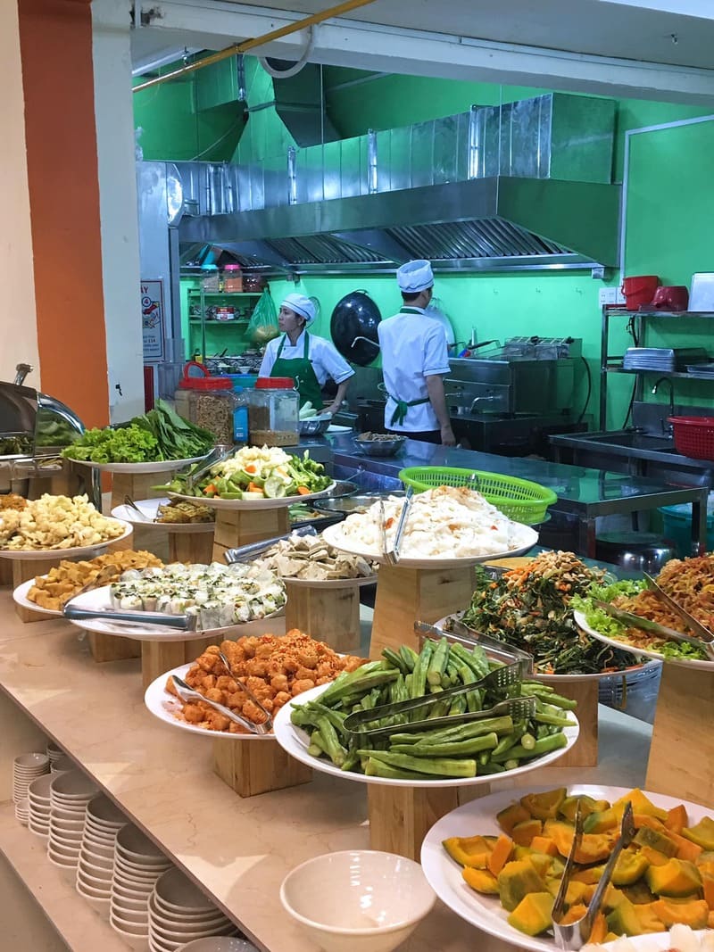 Be happy at Man Tu Vegan, a vegetarian restaurant of your choice in the heart of Saigon 5