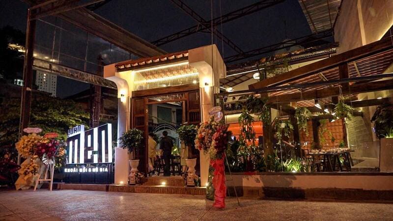 Men Quan - A very chill Vietnamese-style pub on the banks of Hoang Sa 2 embankment