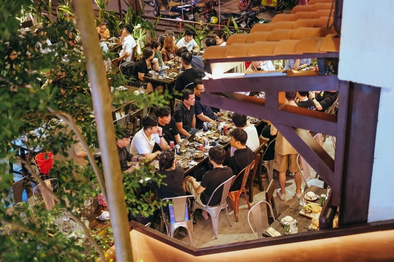 Men Quan - A very chill Vietnamese-style pub on the banks of Hoang Sa 3 embankment