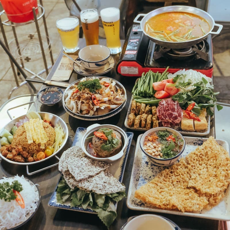 Men Quan - A very chill Vietnamese-style pub on the banks of Hoang Sa 5 embankment