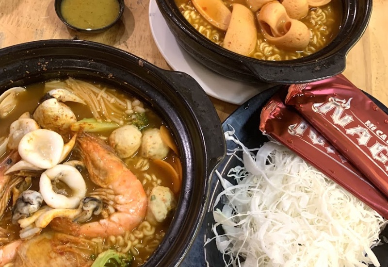 Top 12 Saigon spicy noodle shops that are rich and delicious and forget the way back 5