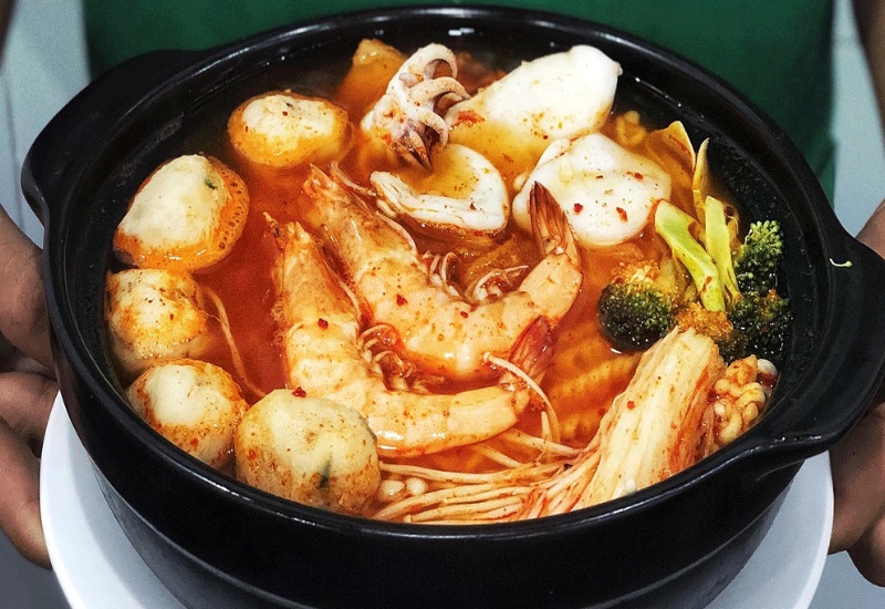 Top 12 Saigon spicy noodle shops that are rich and delicious and forget the way back 4