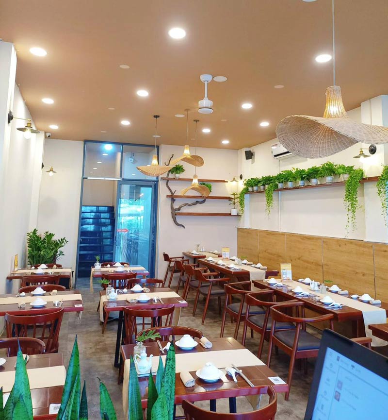 Top 8 vegetarian restaurants in District 2 with delicious food and pure space 9